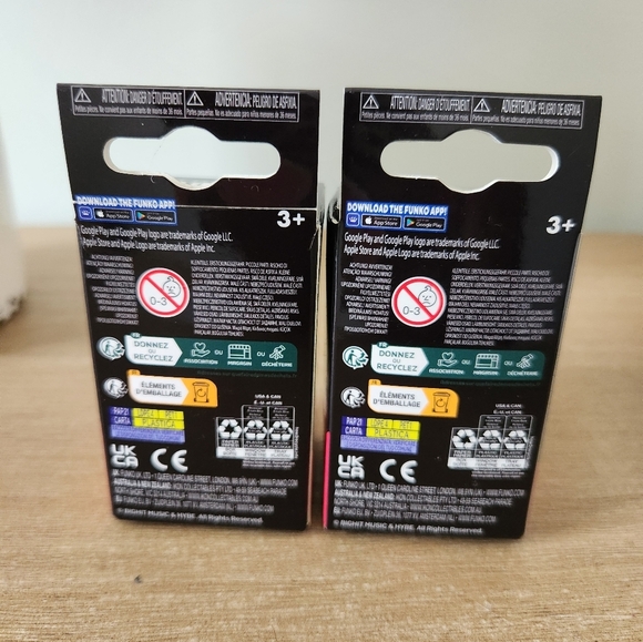 Funko BTS Pocket Pop! Keychain Duo - Suga and J-Hope - Picture 3 of 5